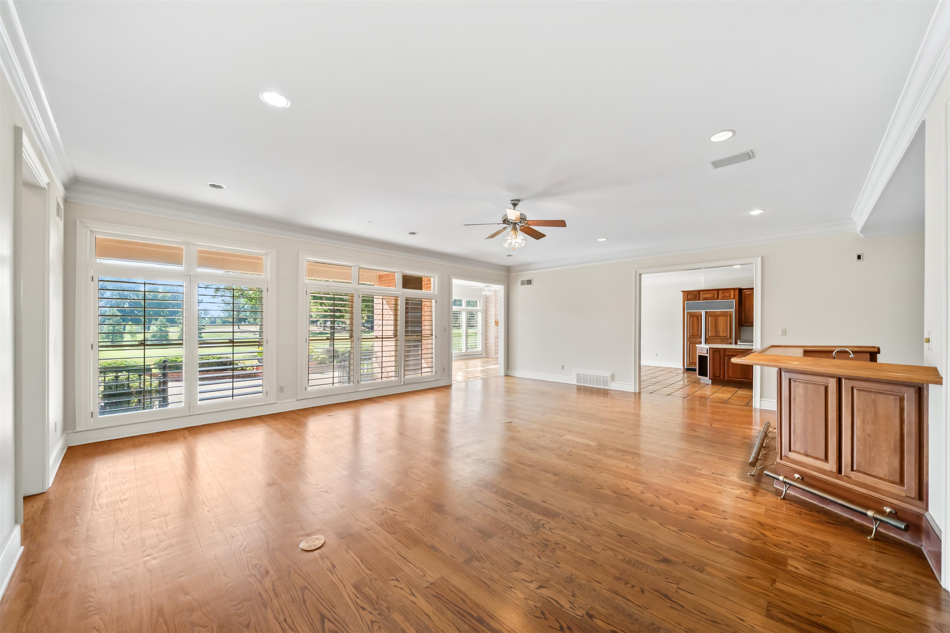 3449 LAKE POINTE CV