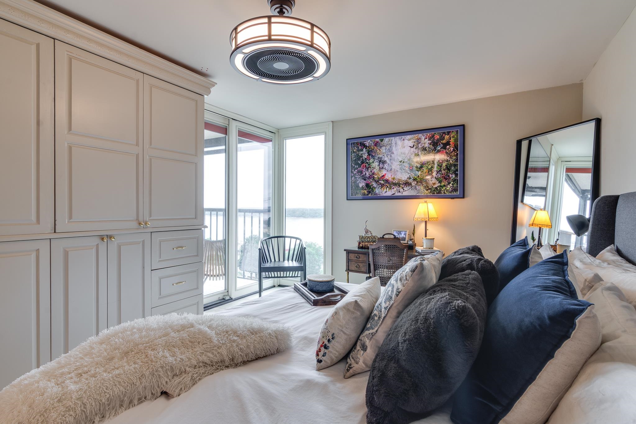 200 WAGNER PL Unit: 1201