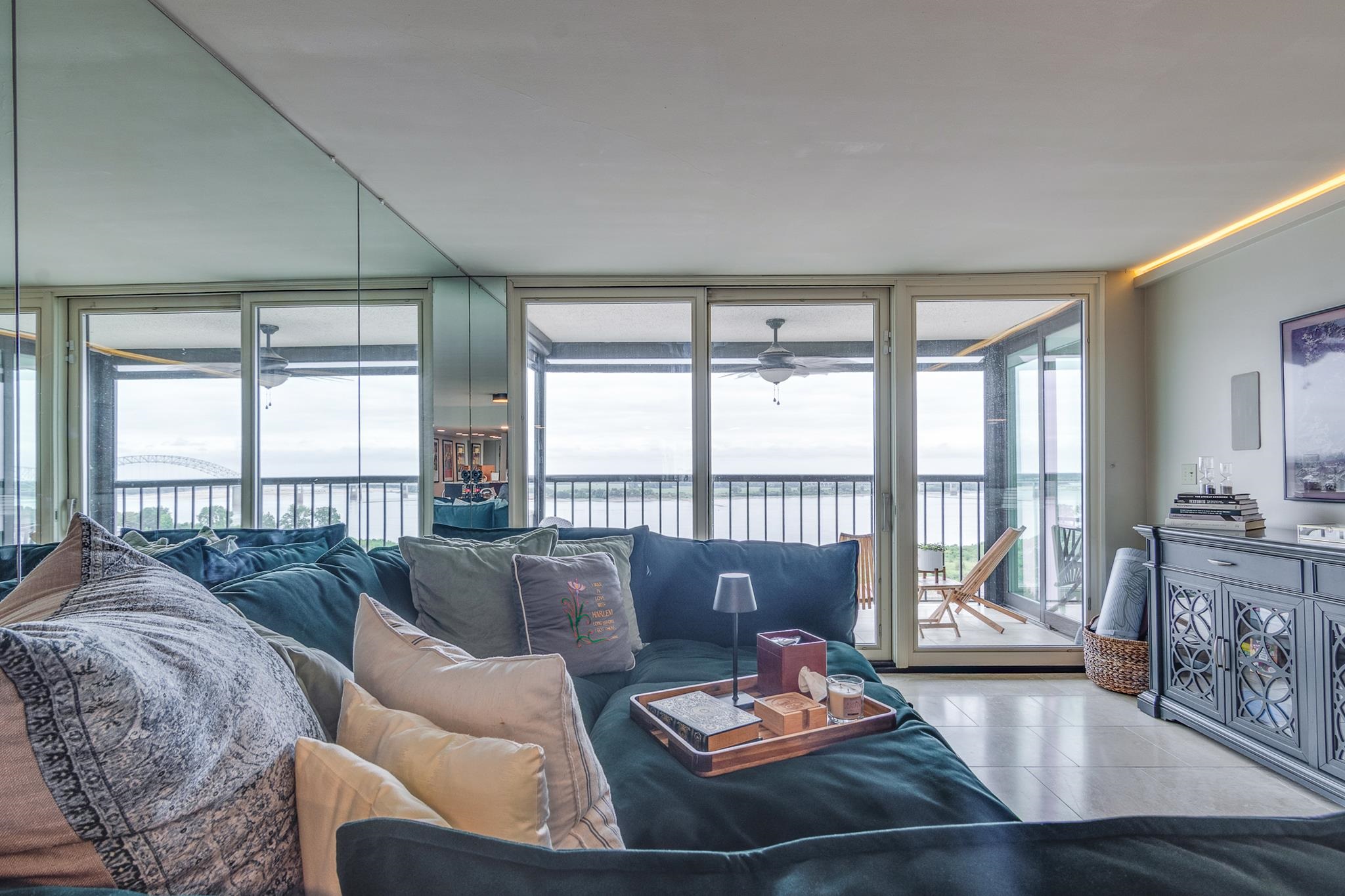200 WAGNER PL Unit: 1201
