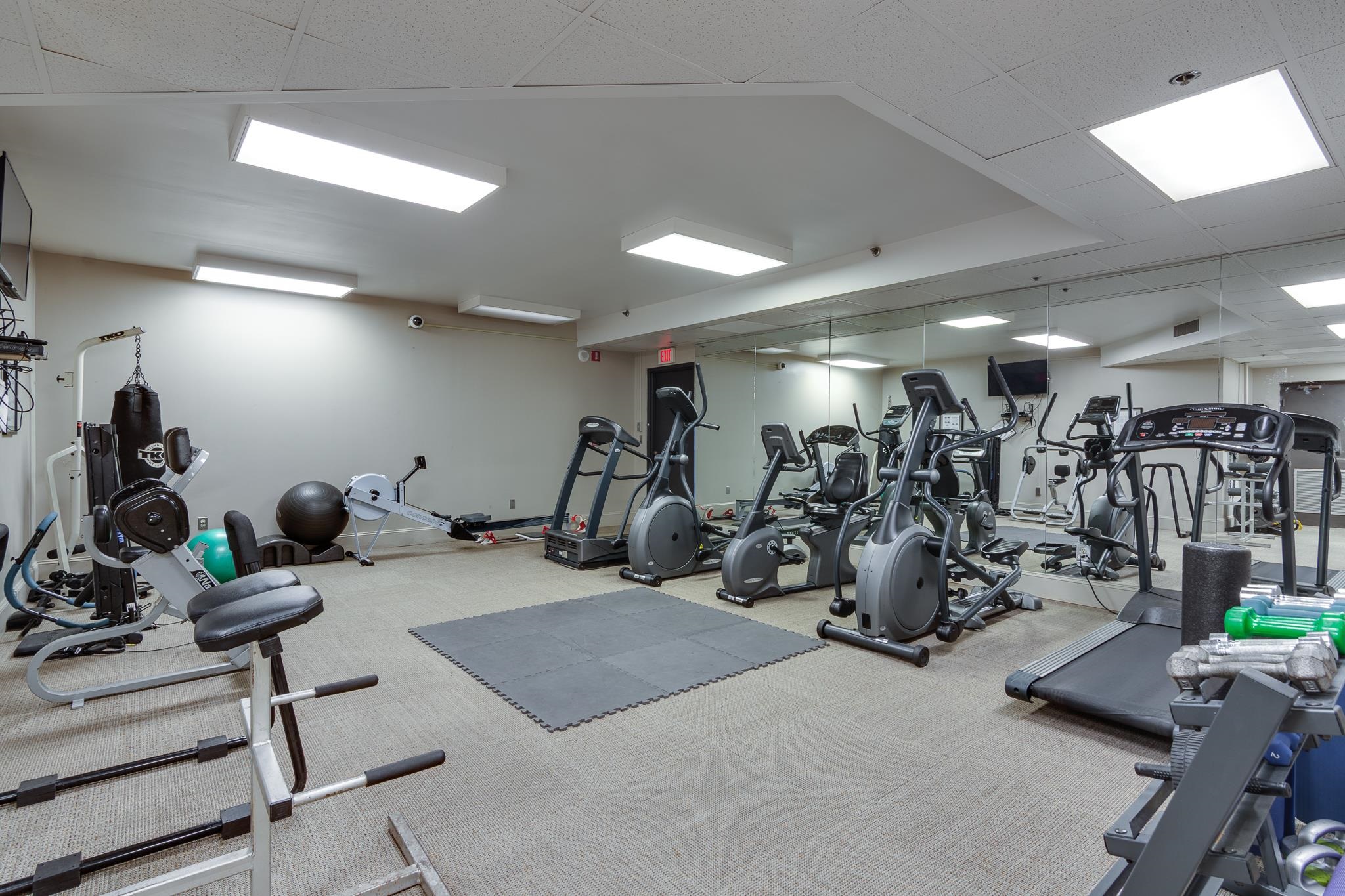 200 WAGNER PL Unit: 1201