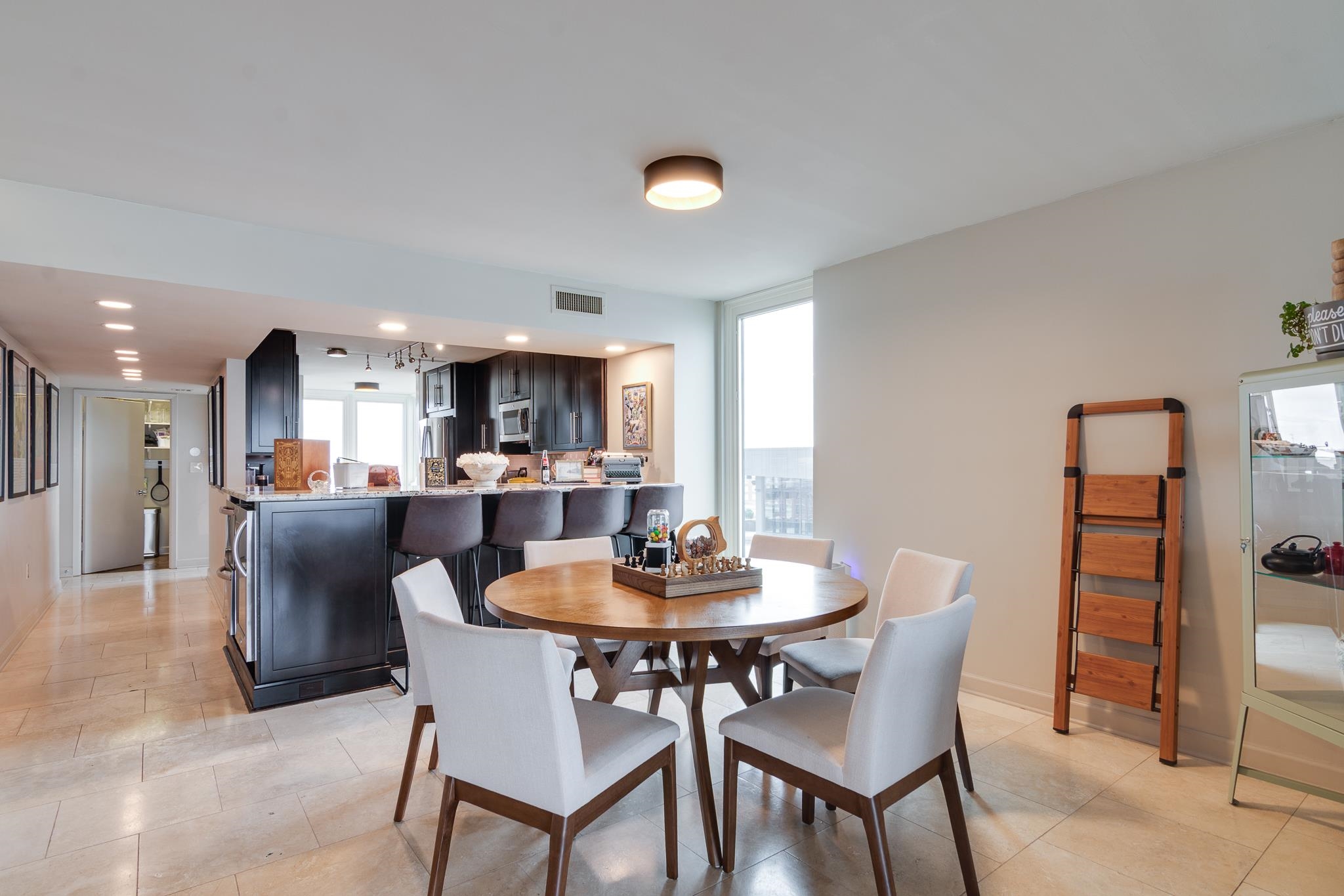 200 WAGNER PL Unit: 1201