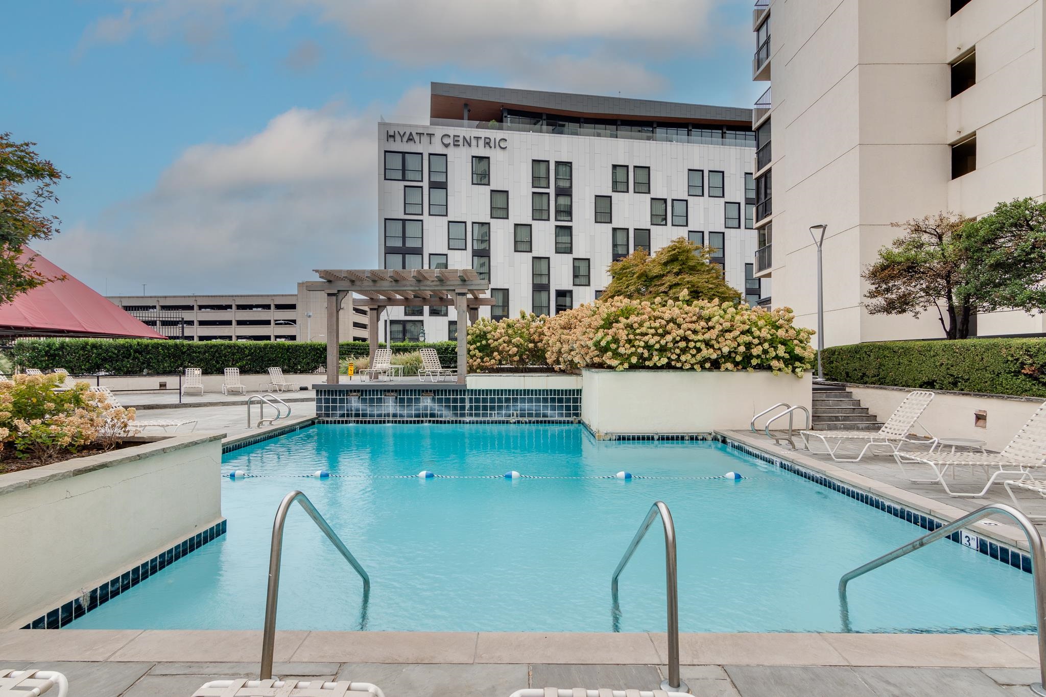 200 WAGNER PL Unit: 1201