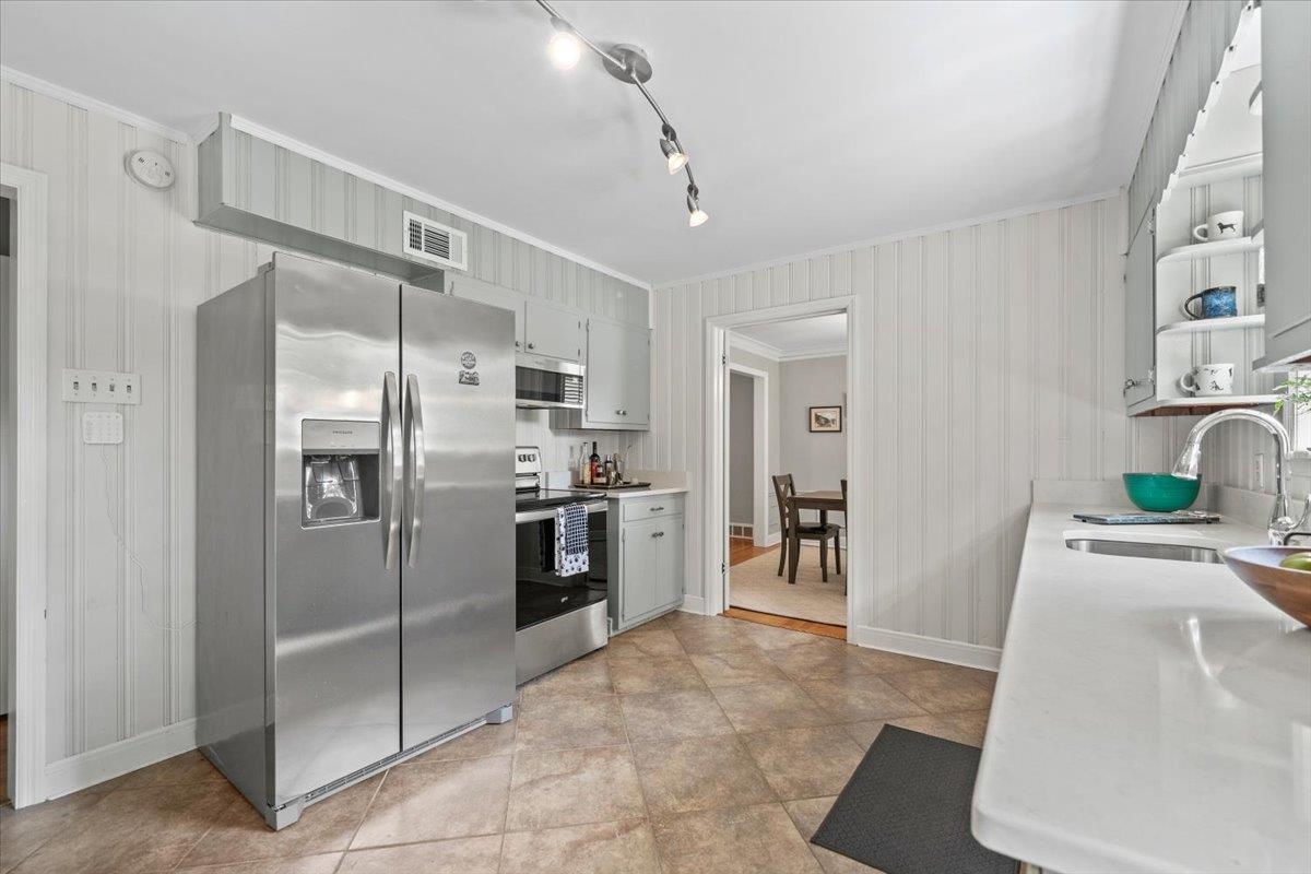 4165 MINDEN RD