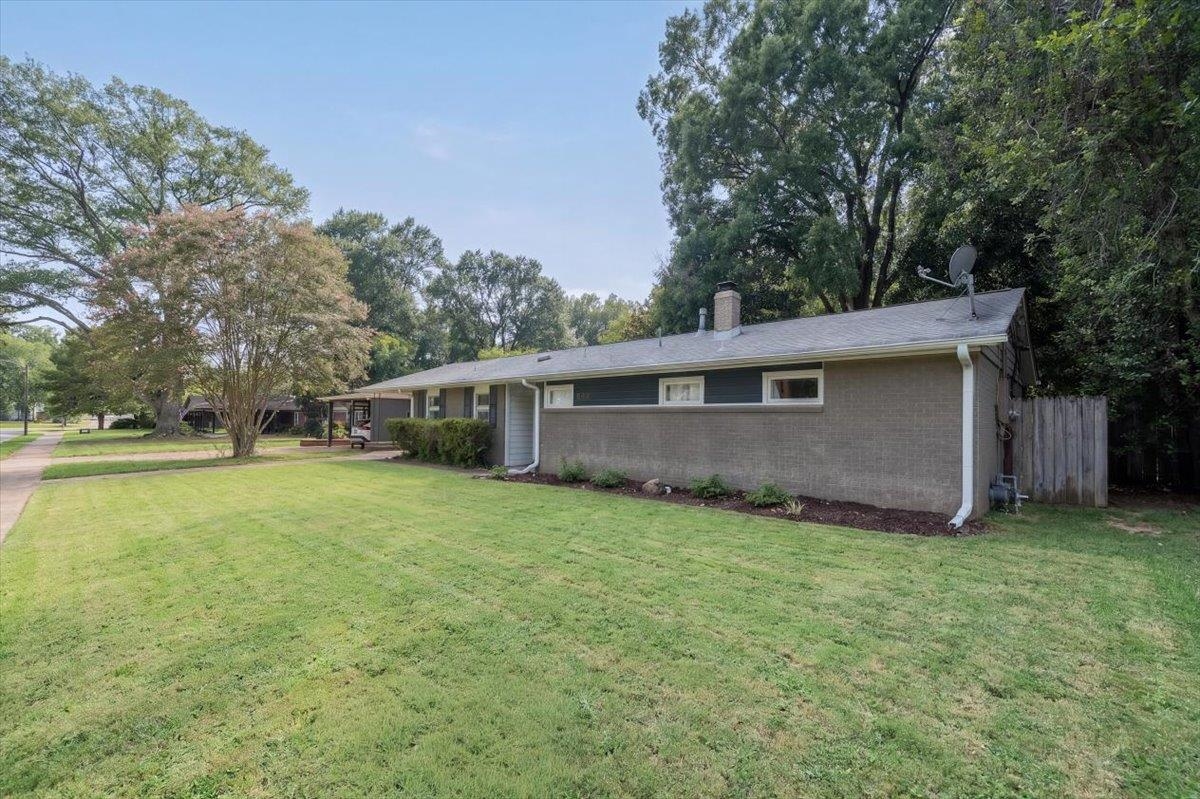 1065 IVY RD
