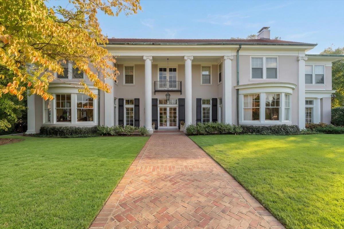 1857 Overton Park Ave Memphis TN