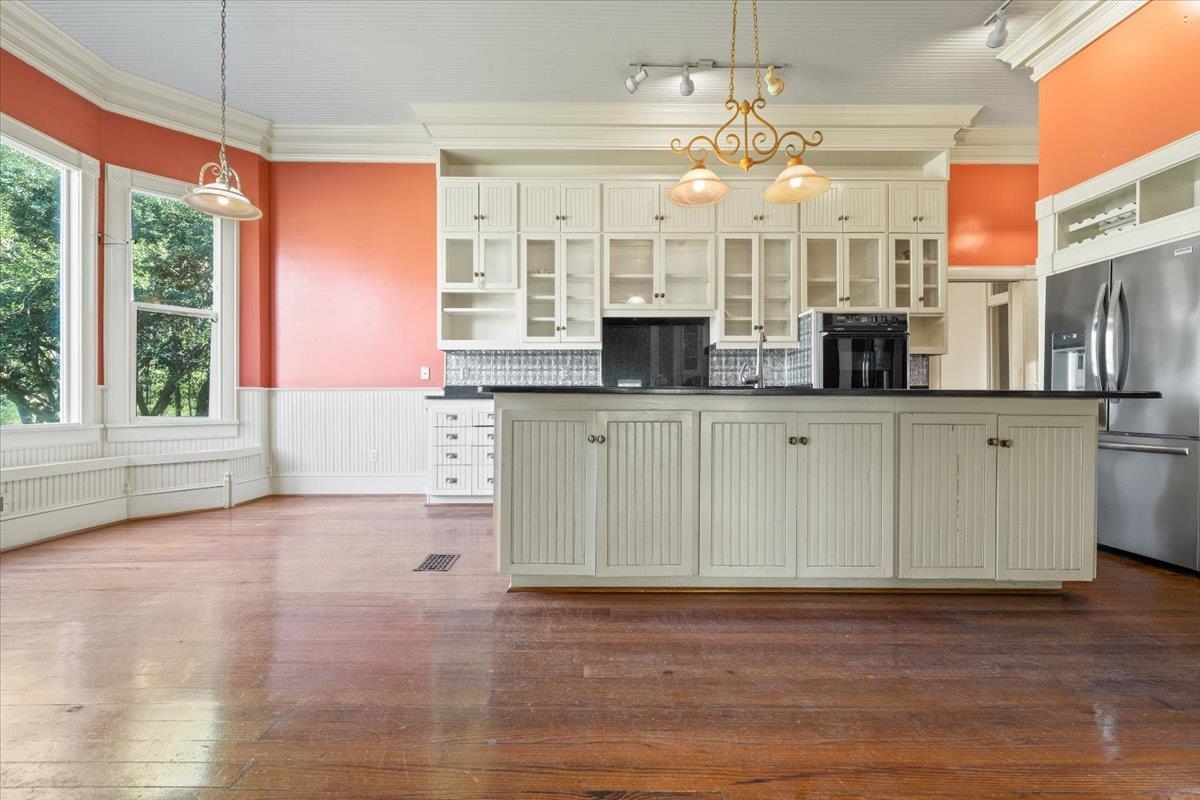230 LEVY DR
