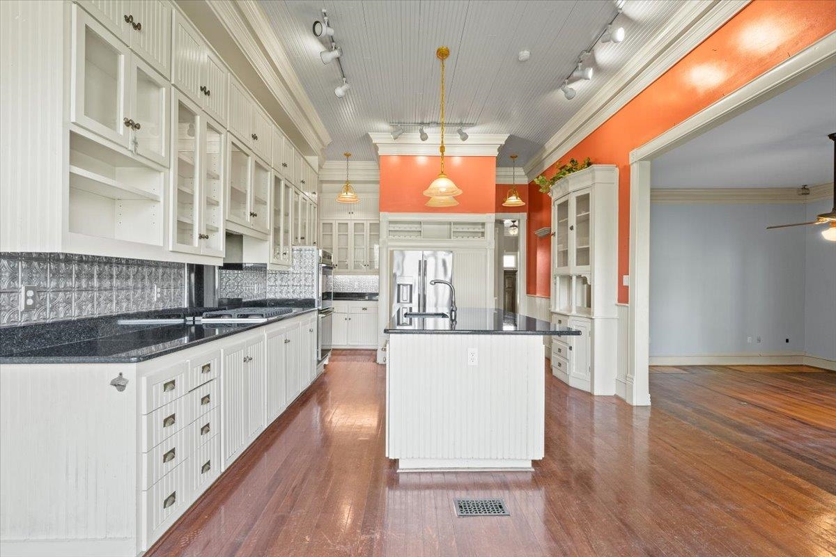 230 LEVY DR