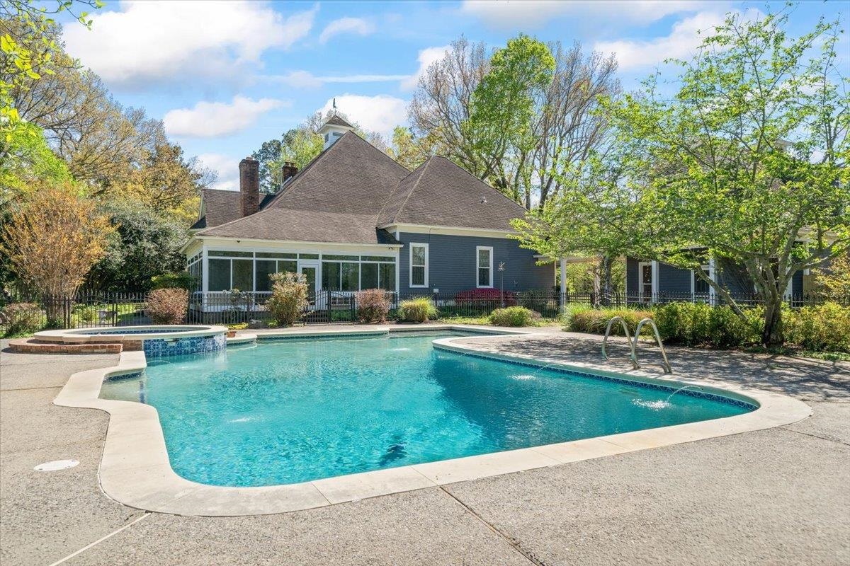 230 LEVY DR