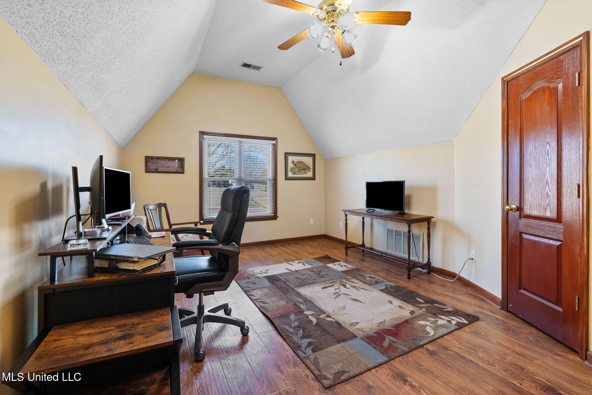 13025 Oak Ridge Drive