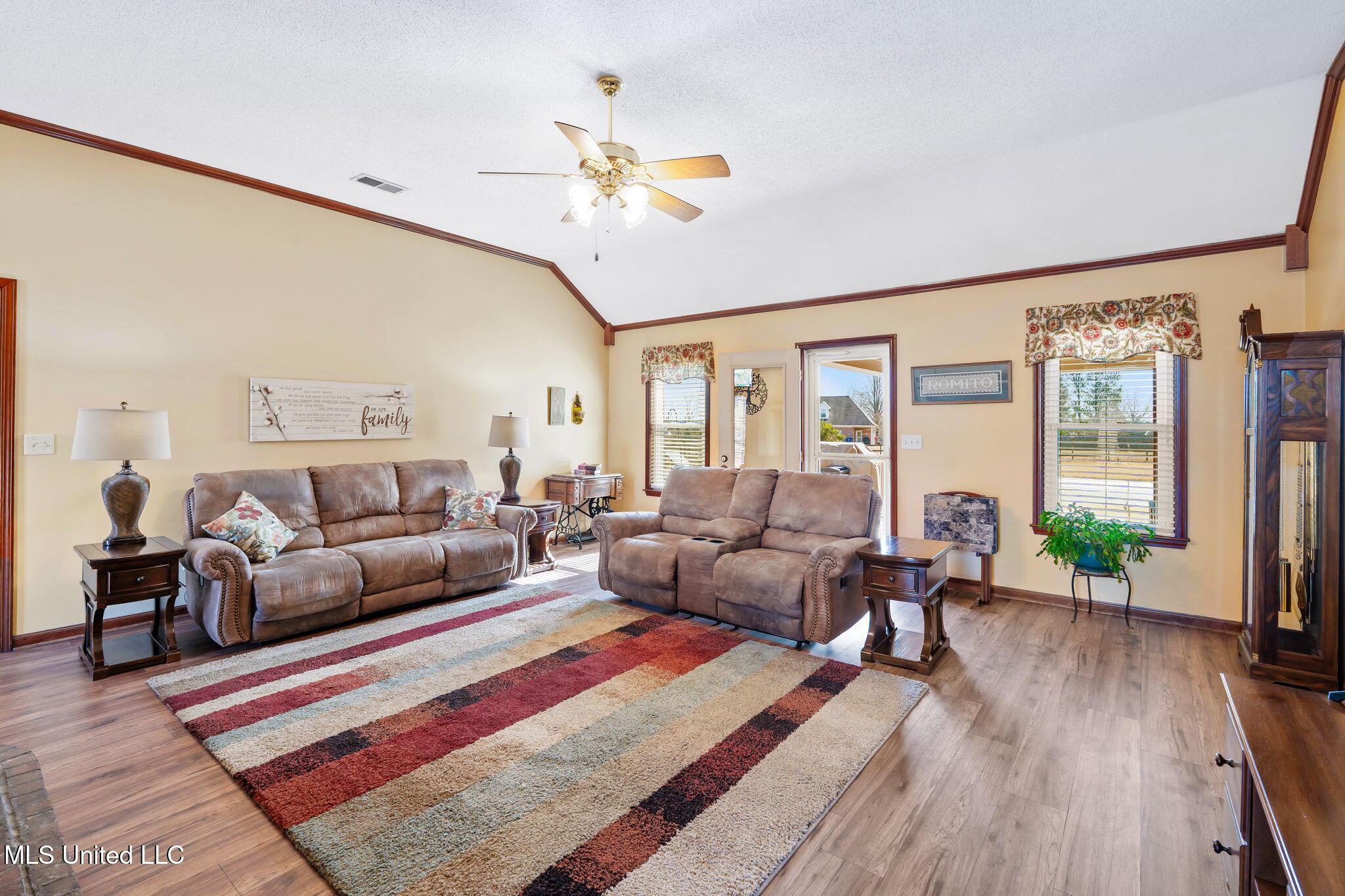 13025 Oak Ridge Drive