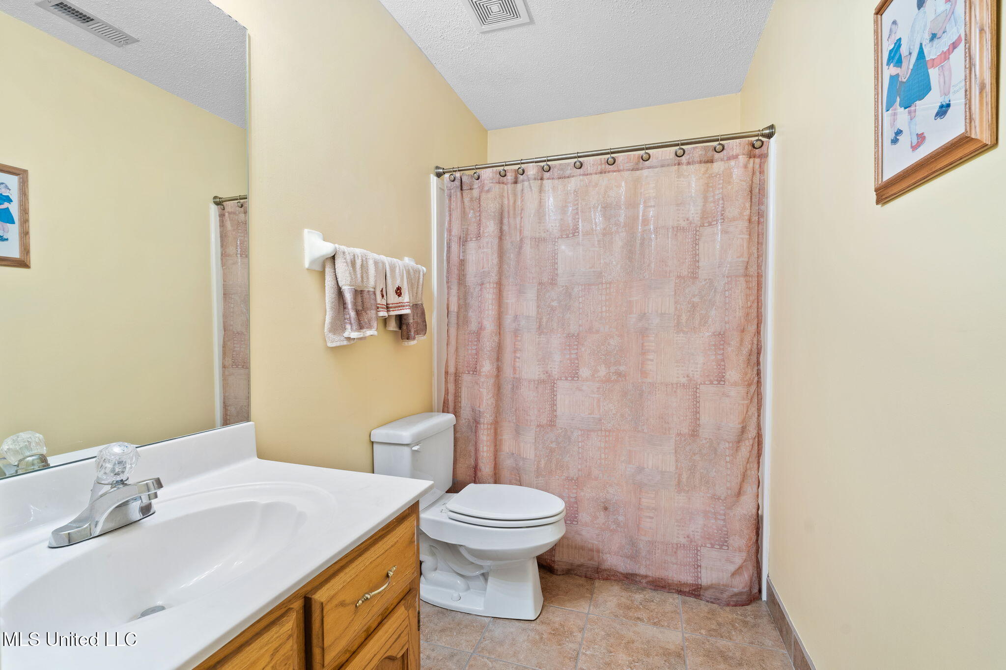 13025 Oak Ridge Drive