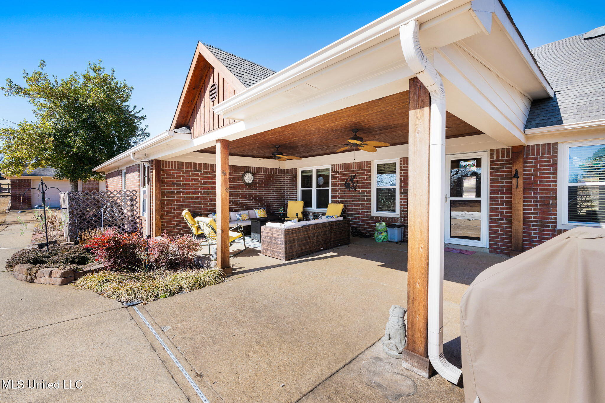 13025 Oak Ridge Drive