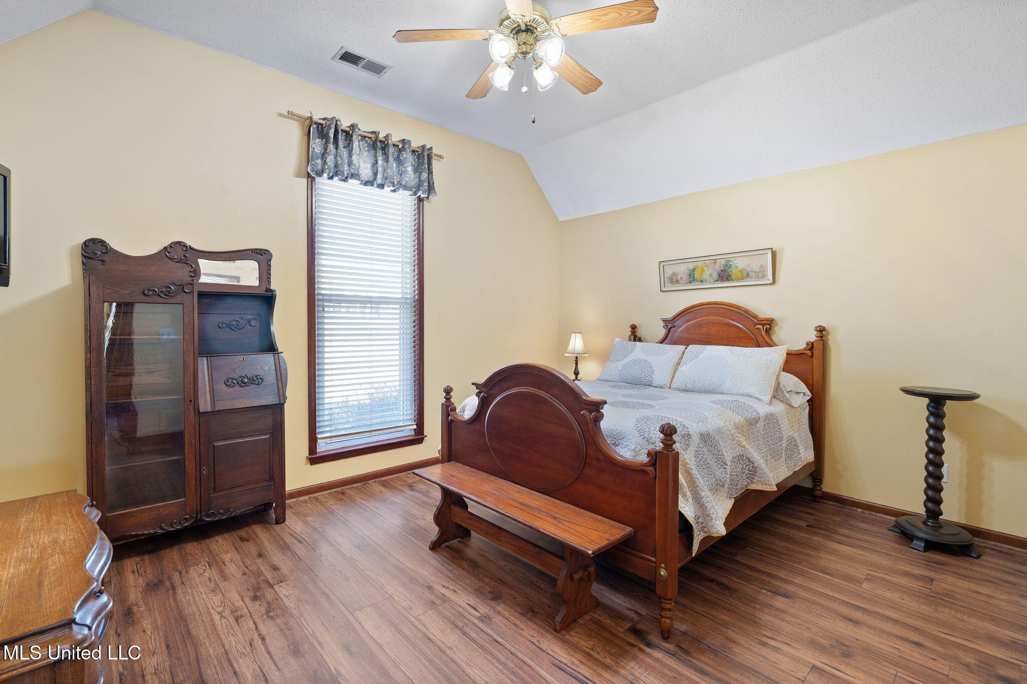 13025 Oak Ridge Drive