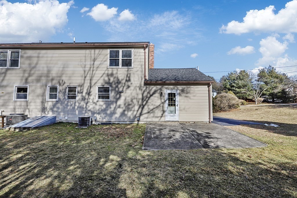 23 Buena Vista Dr. # 23