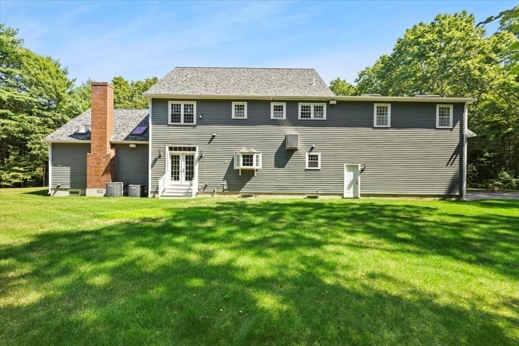 150 Bradley Ln
