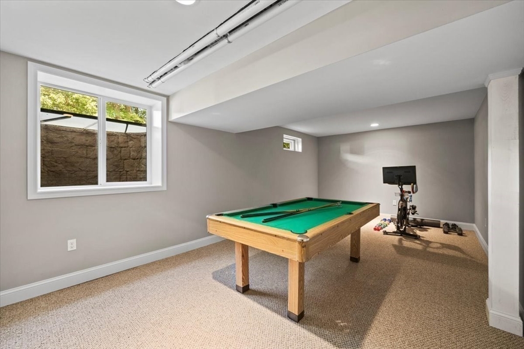150 Bradley Ln