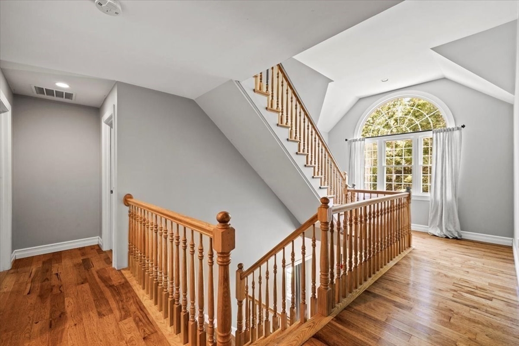 150 Bradley Ln