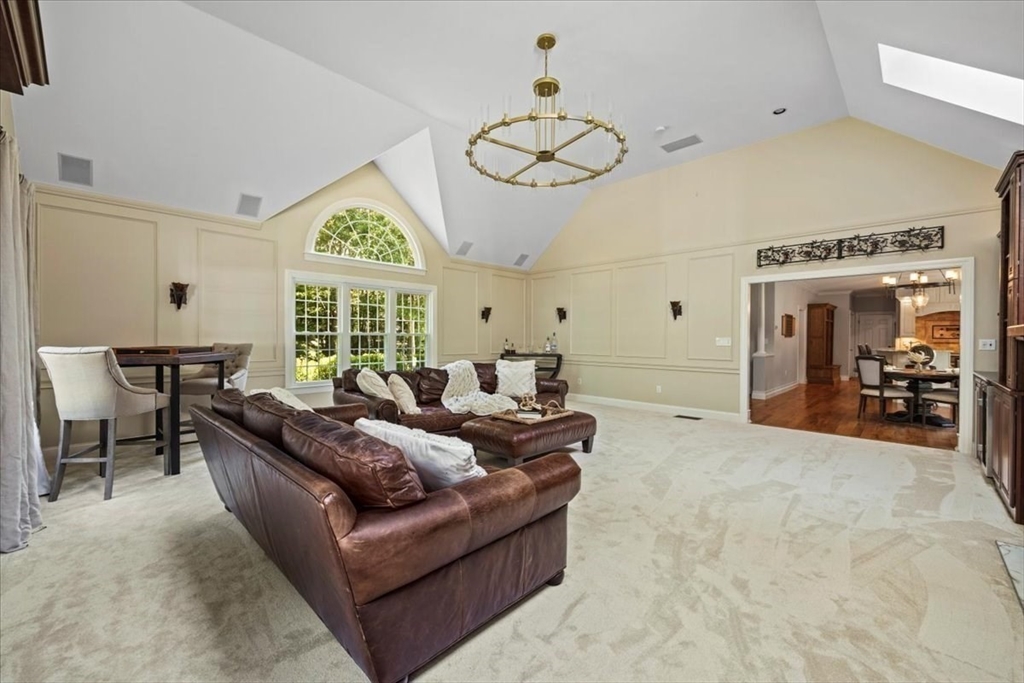 150 Bradley Ln