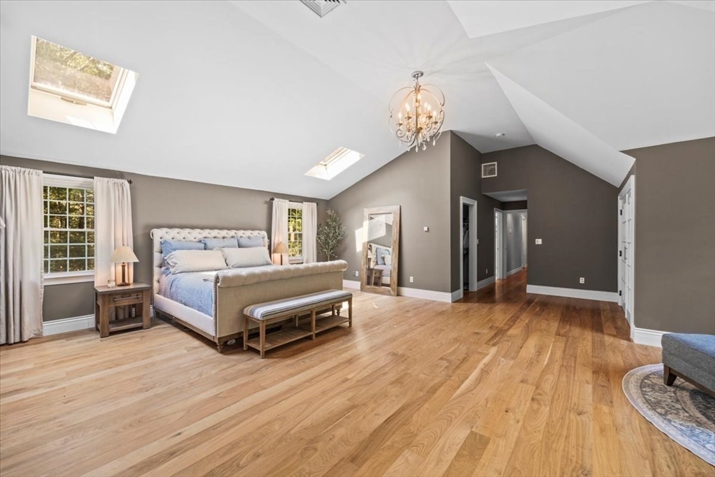 150 Bradley Ln