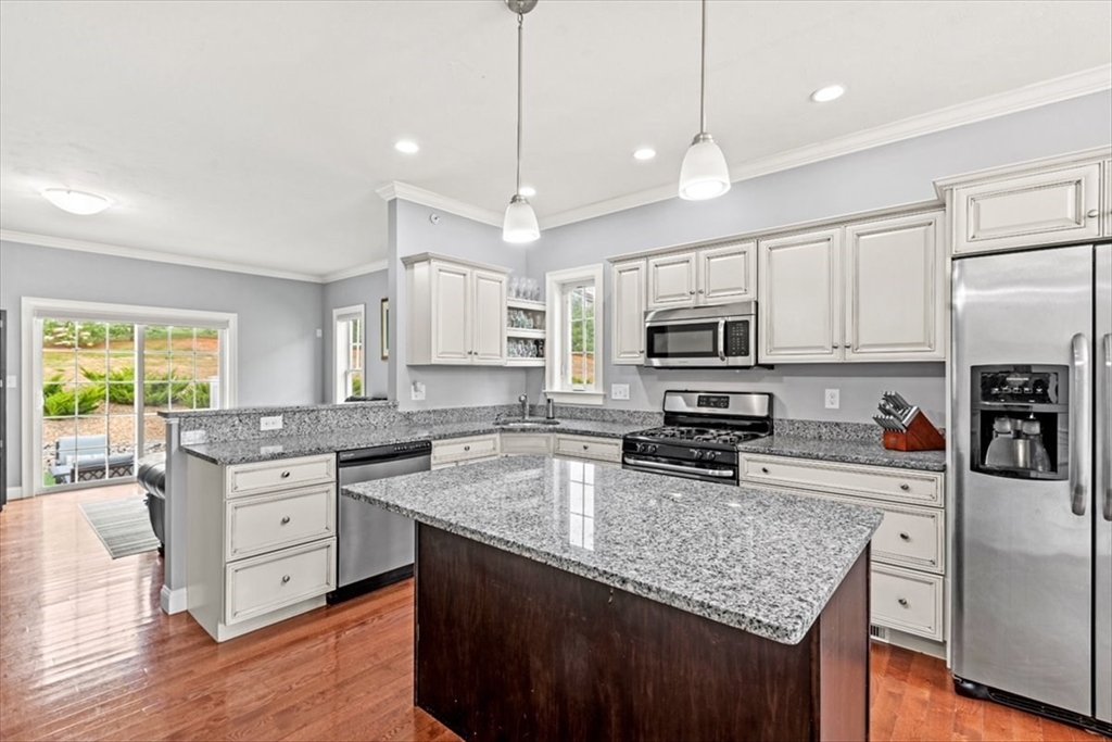 601 Crystal Way # 601