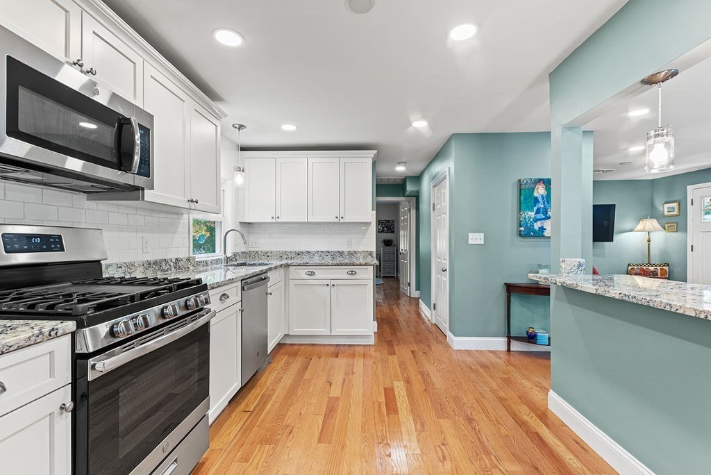 46 Lorna Ave, Pembroke