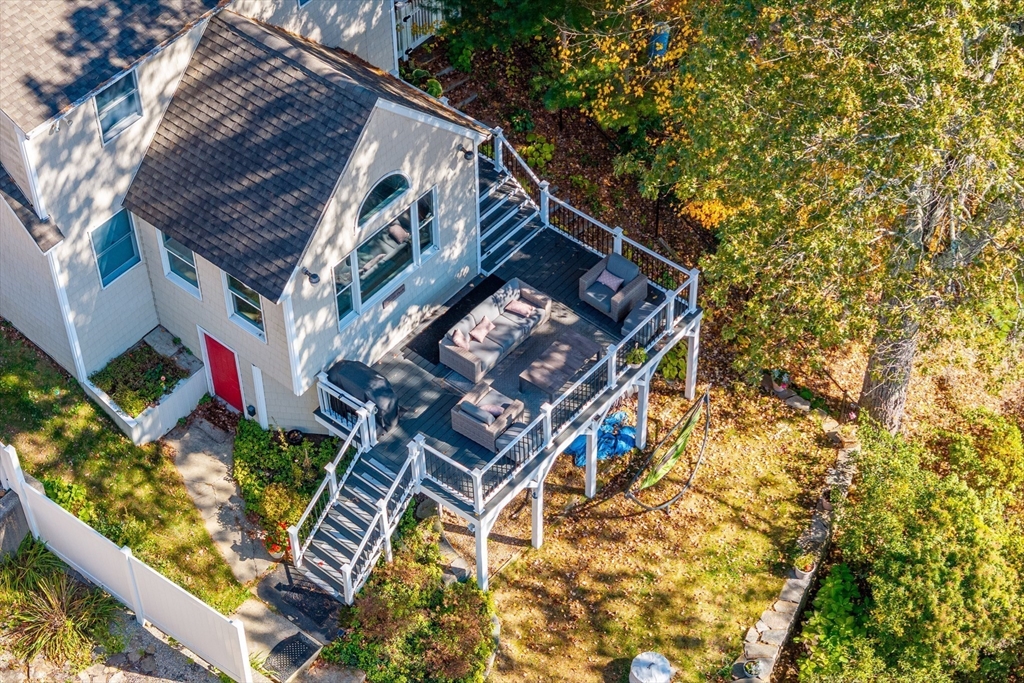 11 Shore Dr