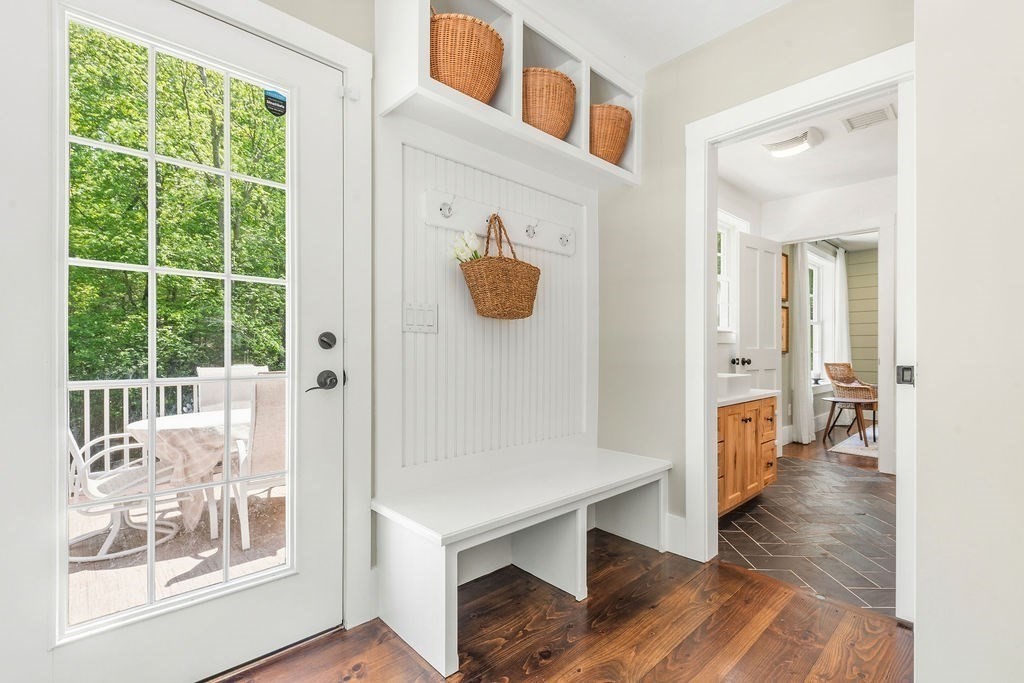 40 Kinsley Ln