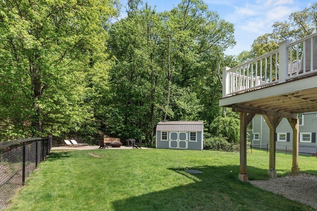 40 Kinsley Ln
