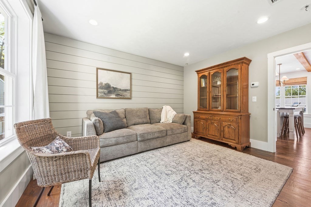40 Kinsley Ln