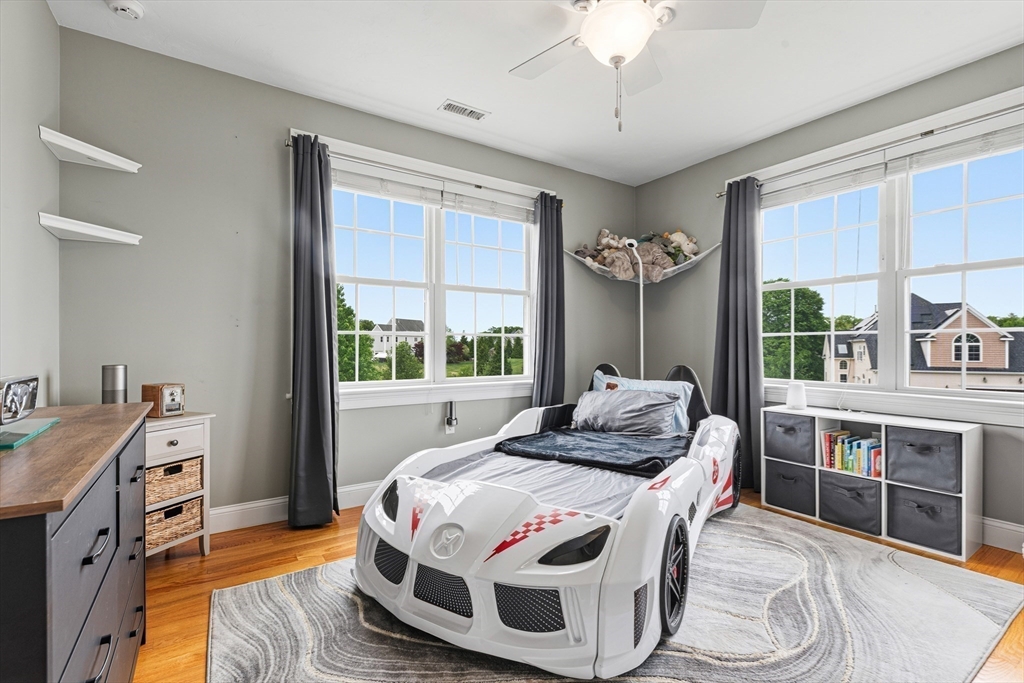 14 Amber Dr