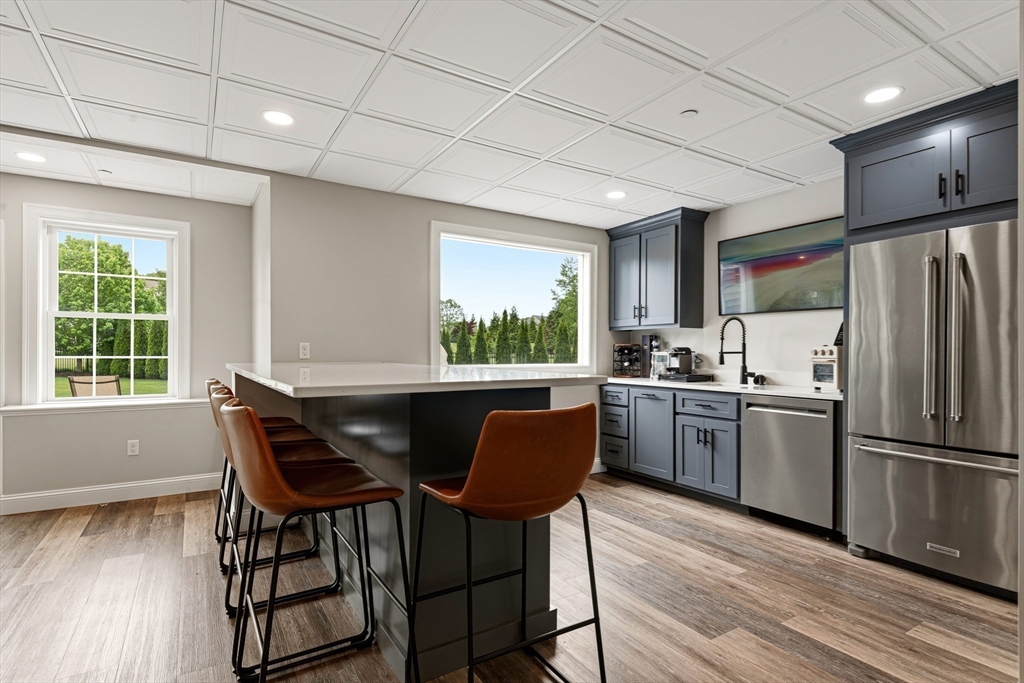14 Amber Dr