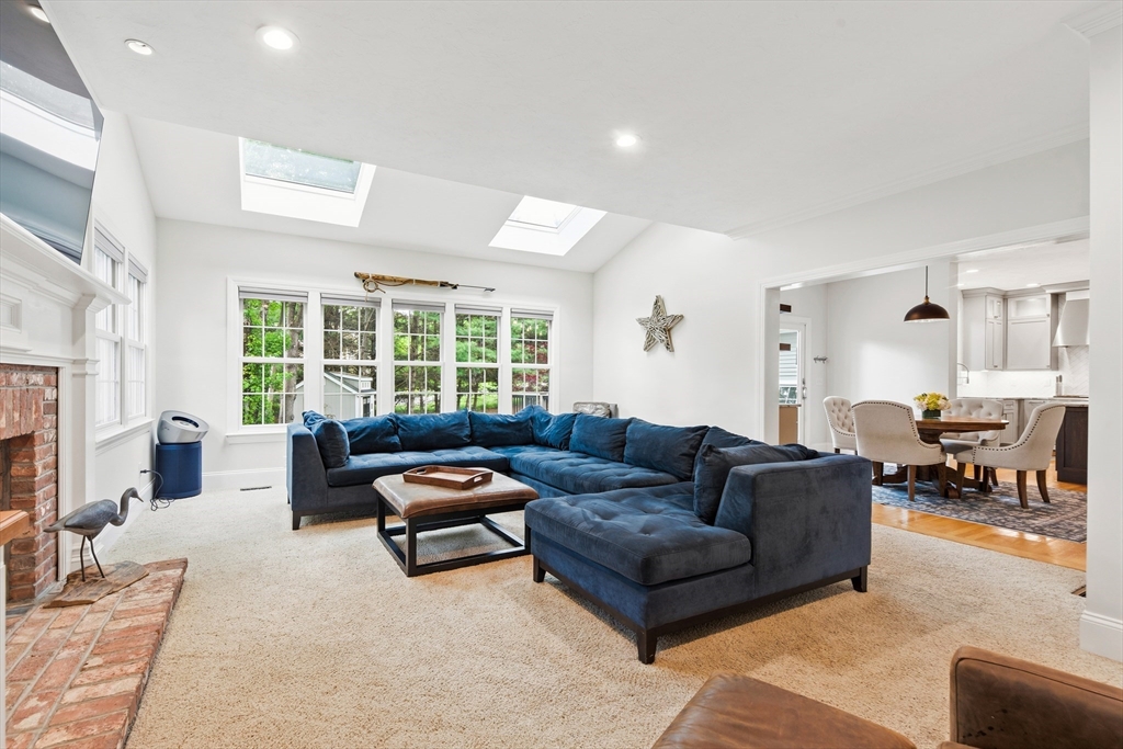3 Chiswell Rd