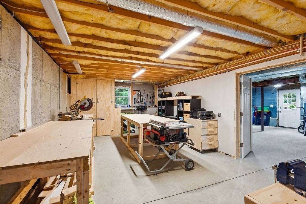 3 Chiswell Rd