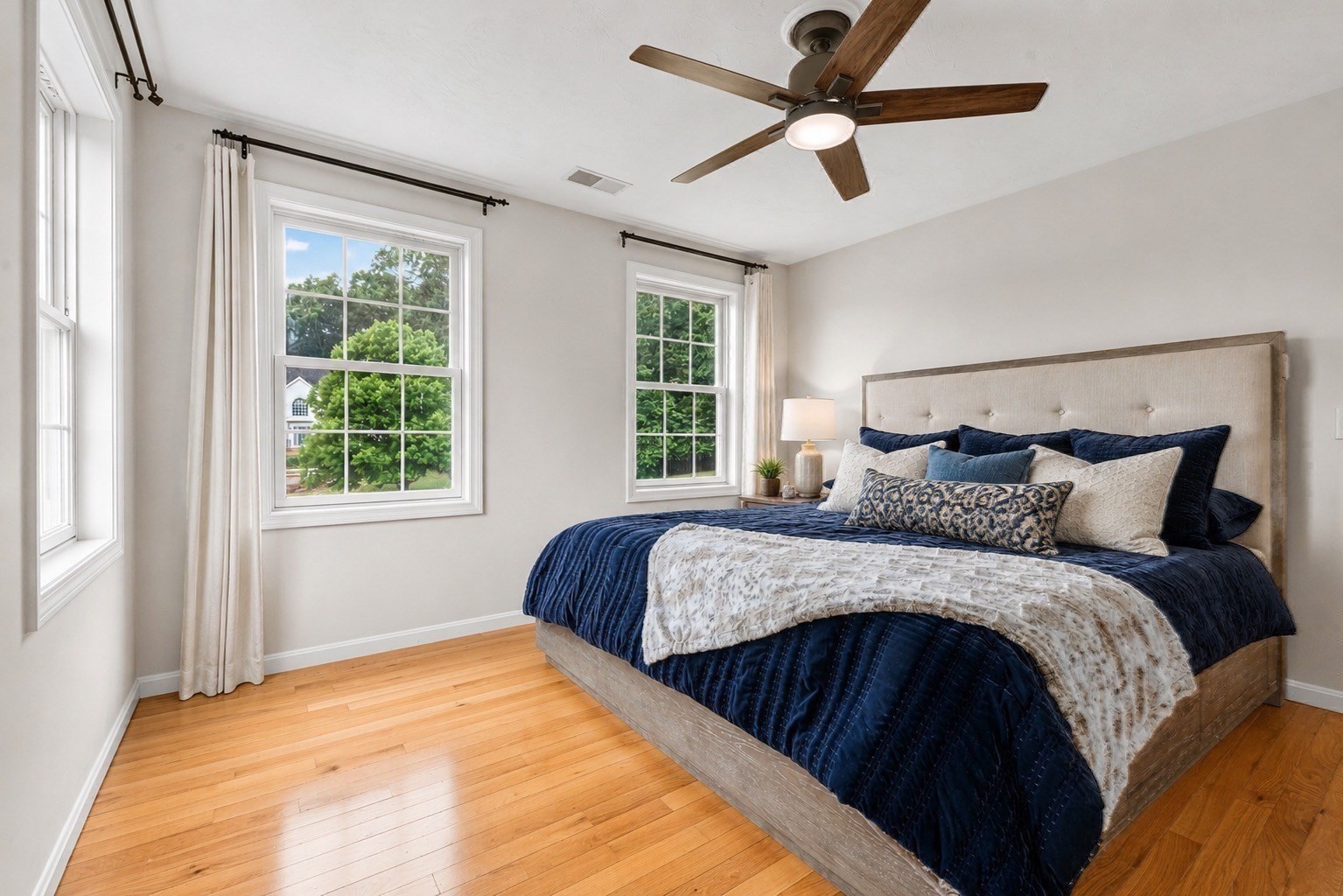14 Longbrook Dr