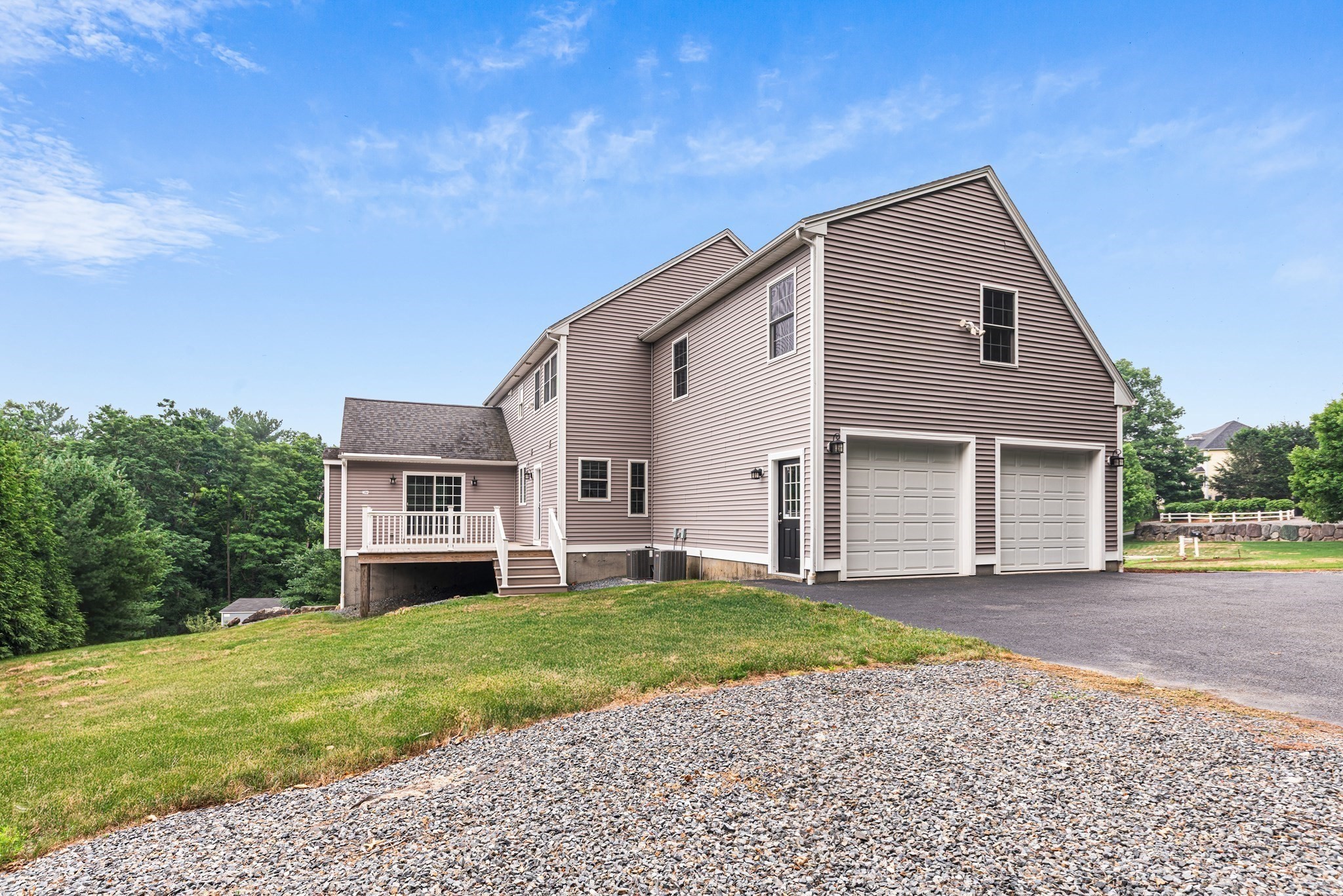 14 Longbrook Dr