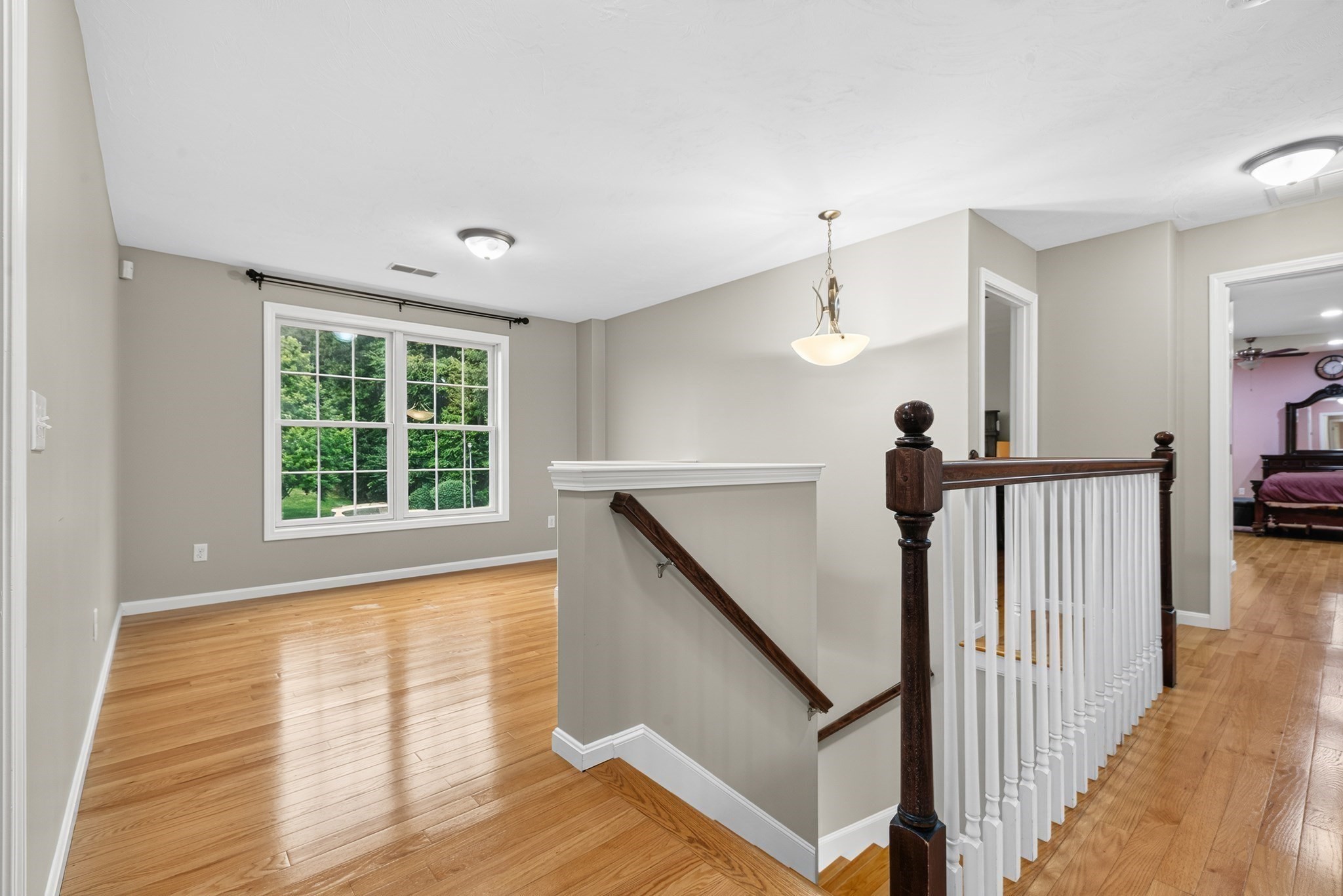 14 Longbrook Dr