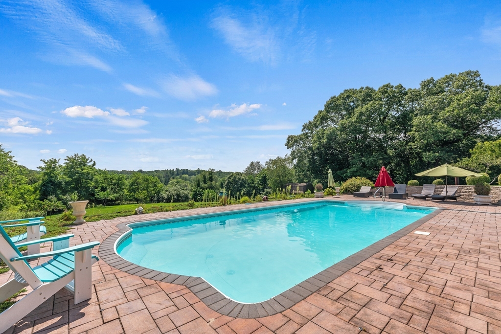 385 Scott Rd
