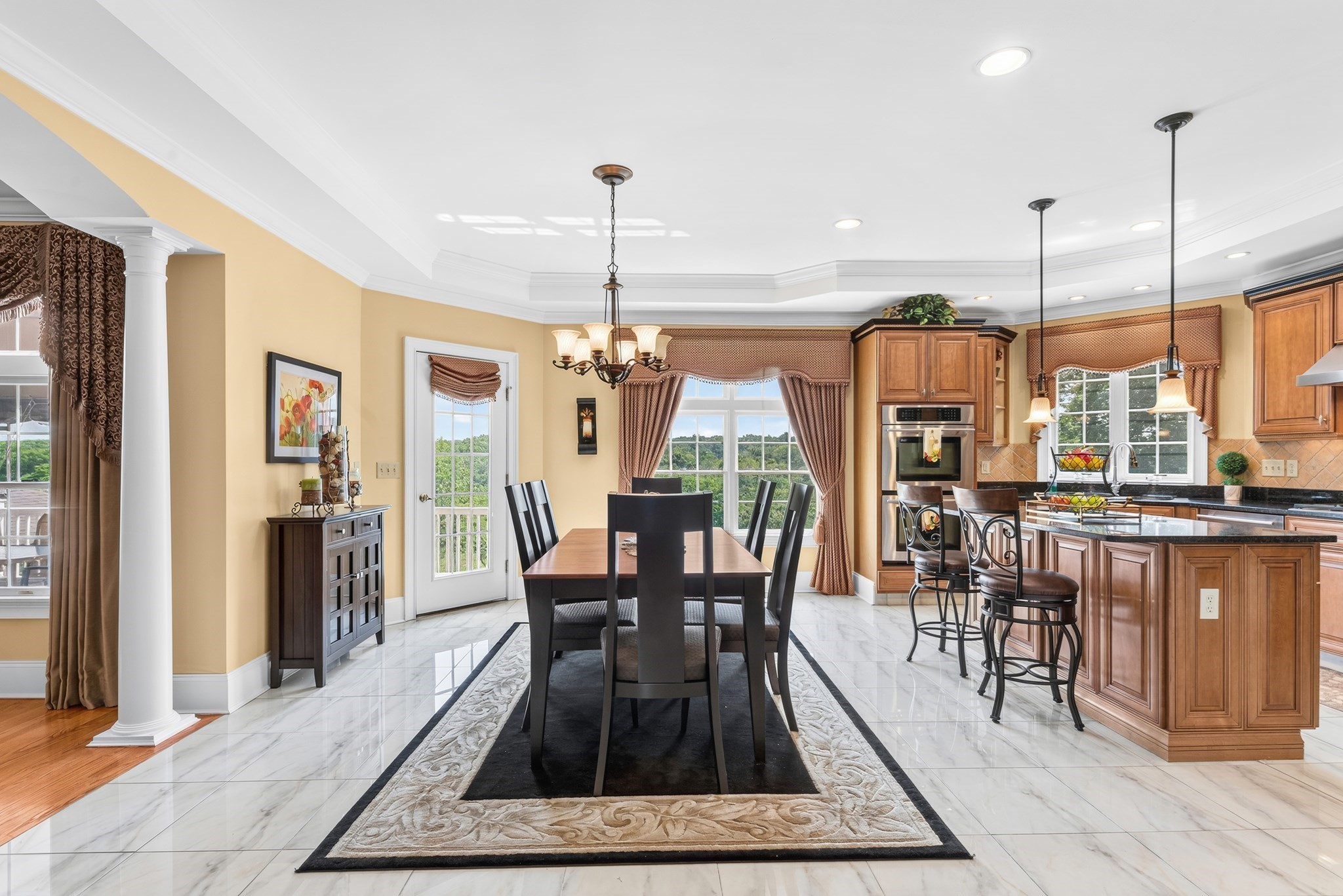 385 Scott Rd