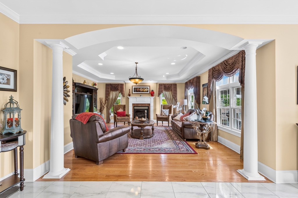 385 Scott Rd