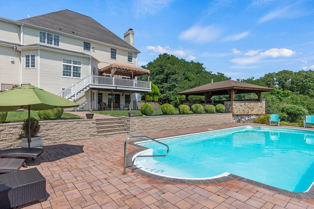 385 Scott Rd