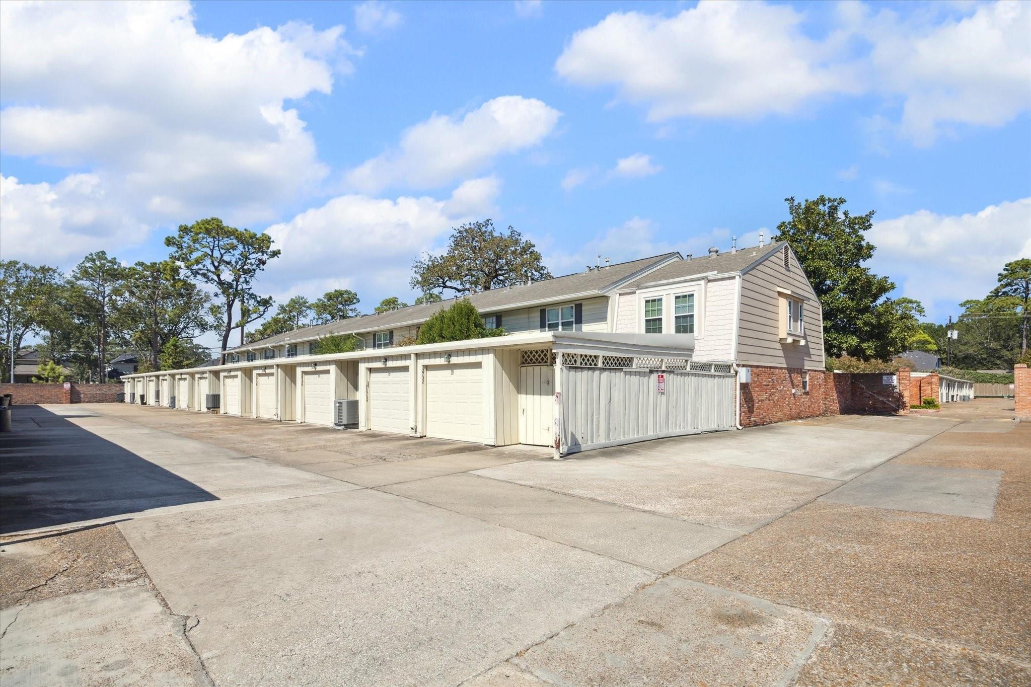 12732 Huntingwick Drive # 69