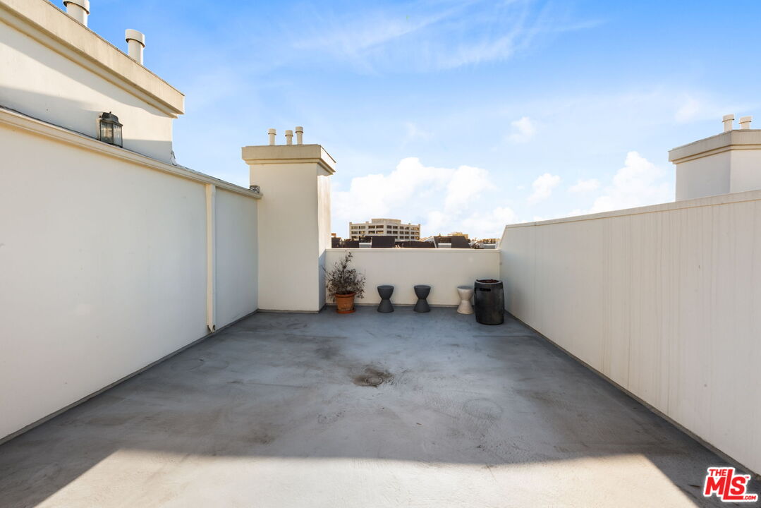 11690 Montana Ave Unit: PH303