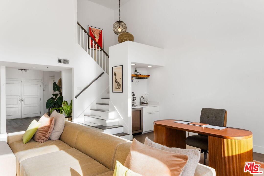 11690 Montana Ave Unit: PH303