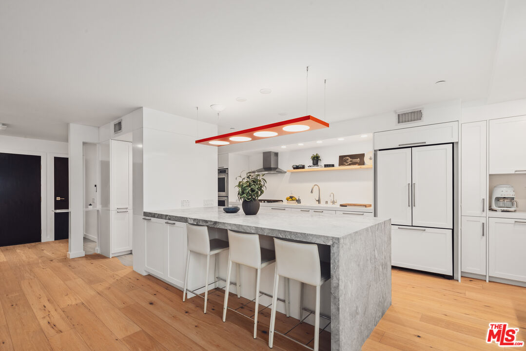 1133 5th St Unit: 204