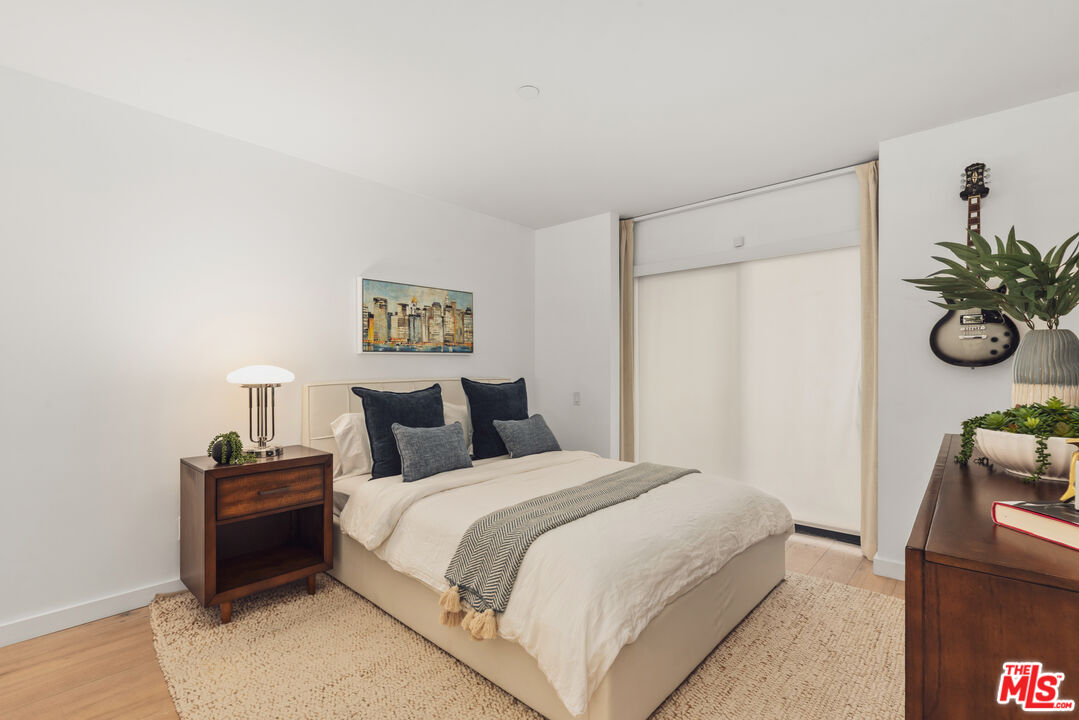 1133 5th St Unit: 204
