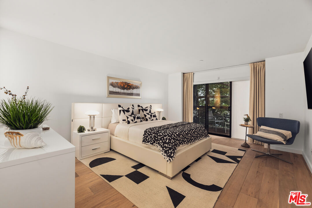 1133 5th St Unit: 204