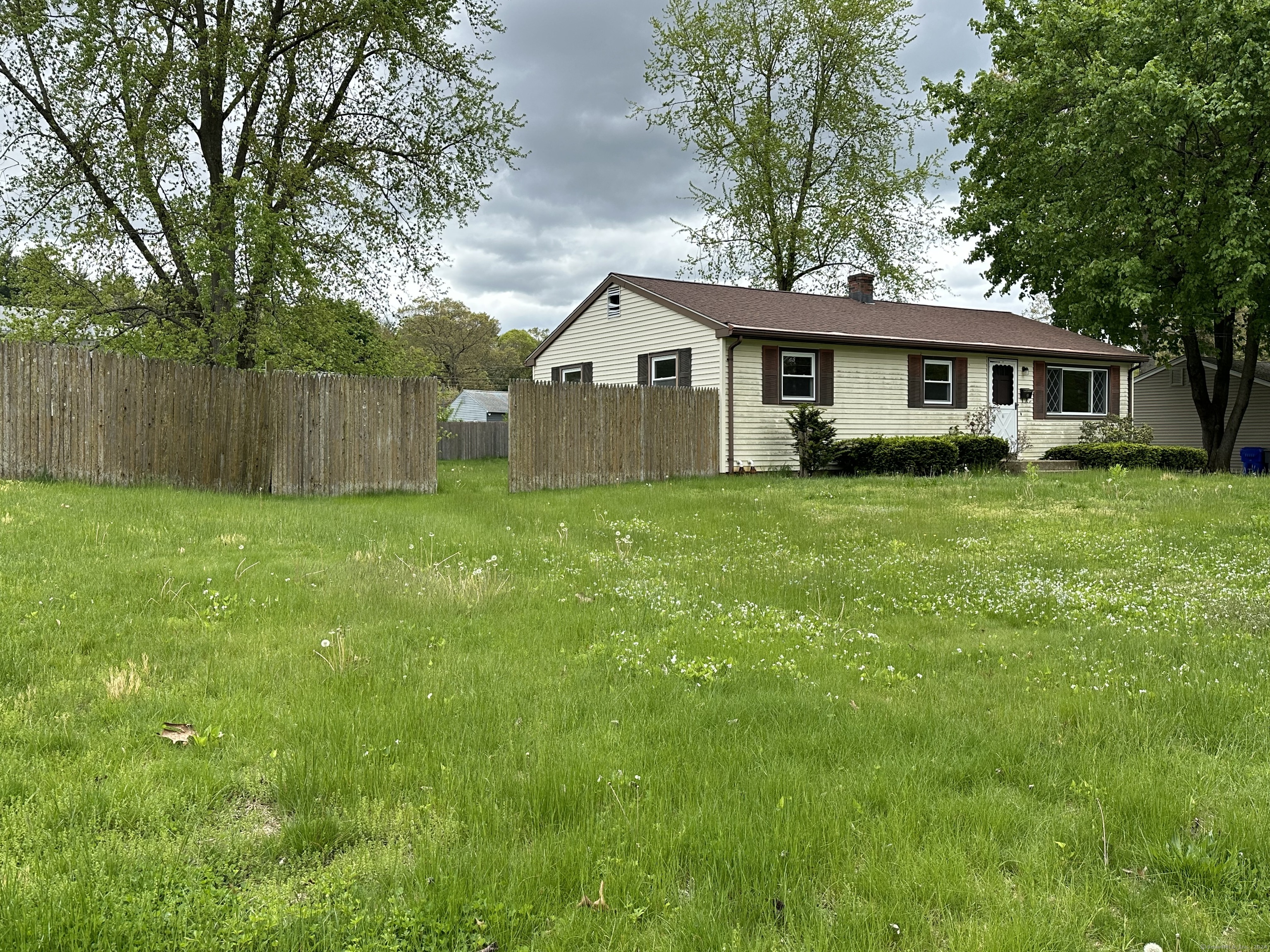 11 Gary Drive