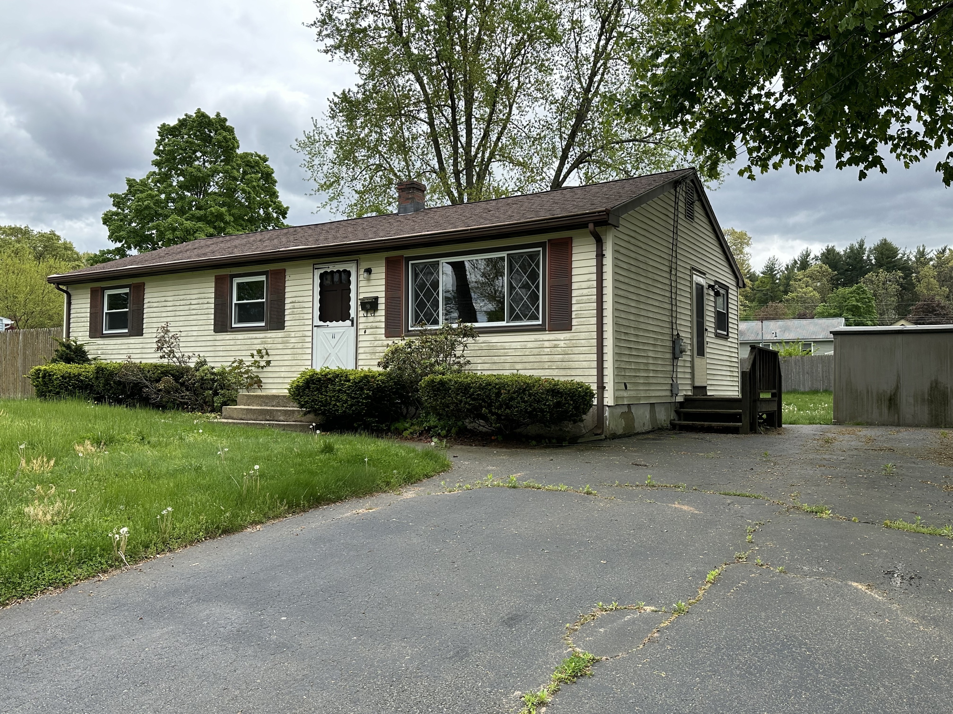 11 Gary Drive