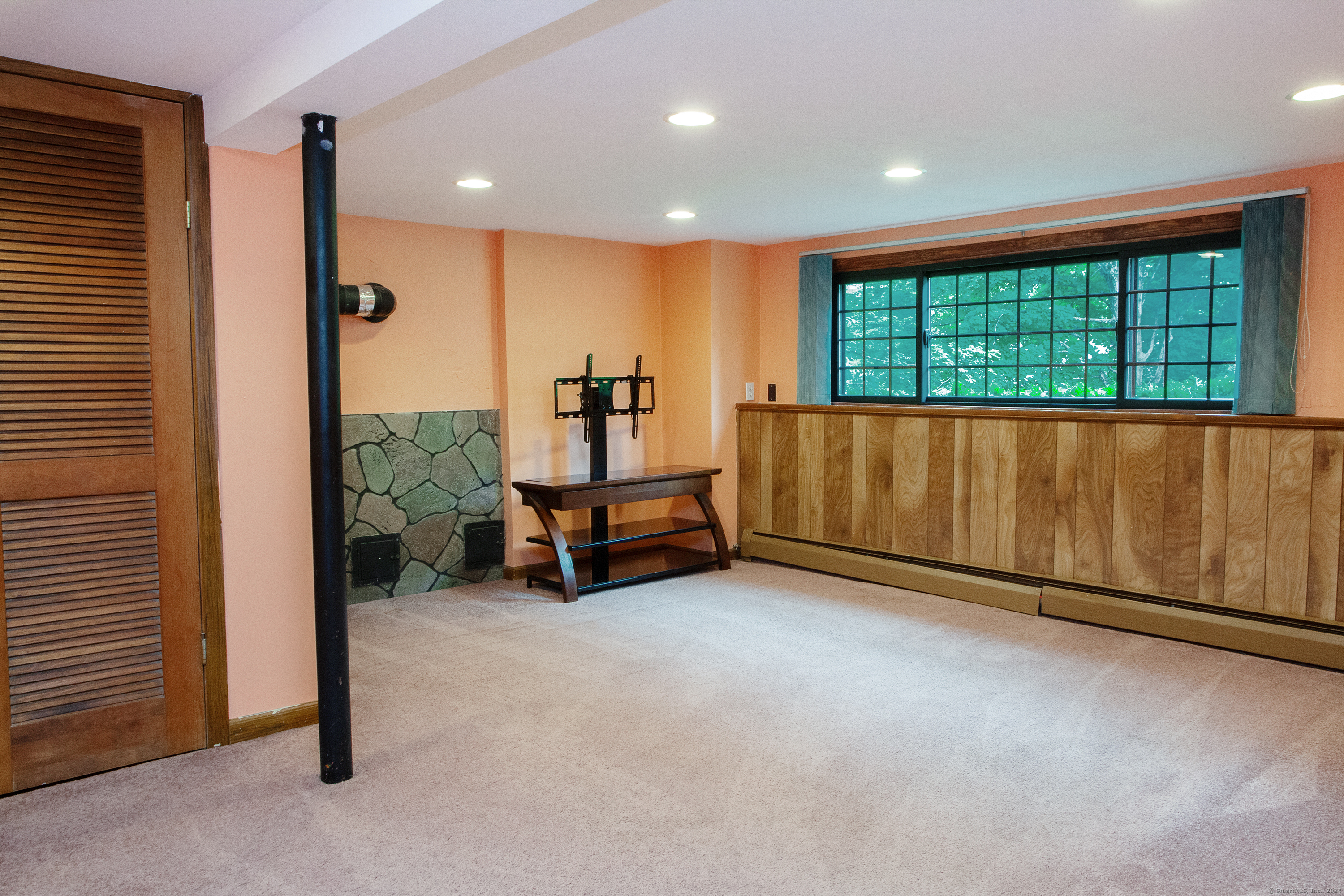 4 Hickory Drive
