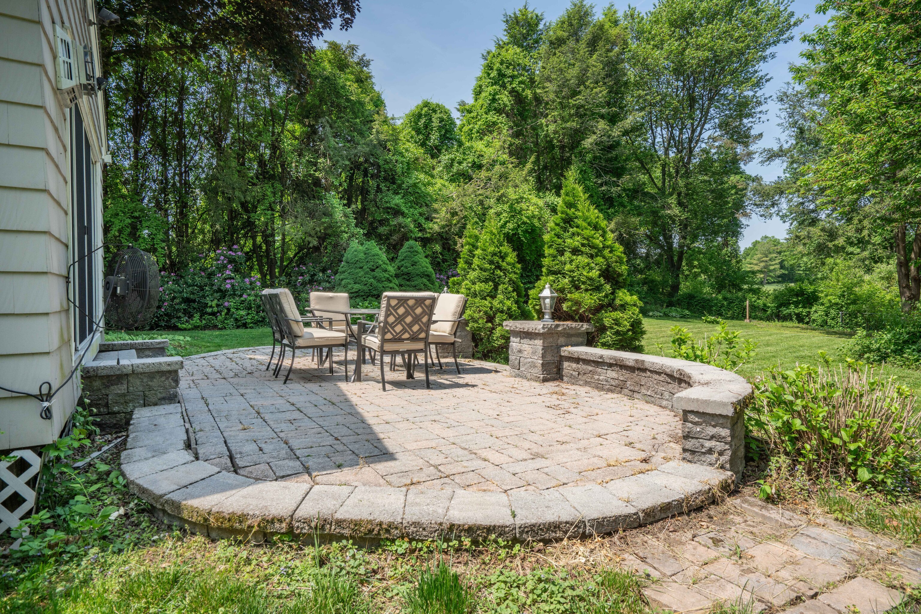 245 Coppermill Road